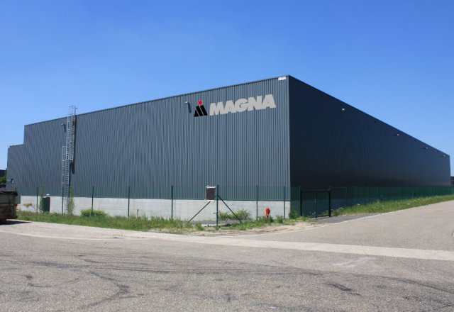 Schwank has implemented the heating system of a building of Magna.